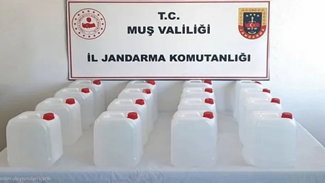 Muş'ta Kargo Paketlerinden Alkol Fışkırdı!  Jandarma Ekipleri Tam Zamanında Müdahale Etti