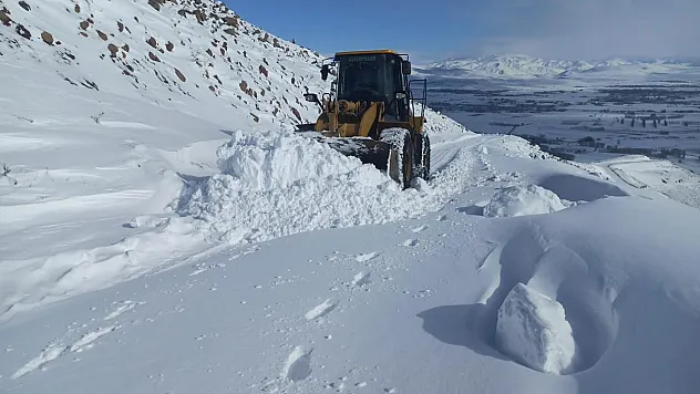 Nisan Ayında Kış Kabusu: 147 Yol Resmen Kapandı