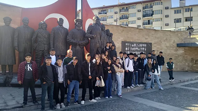 ÖNEM Projesiyle 50 Öğrenci Tarih ve Kültür Gezisine Katıldı