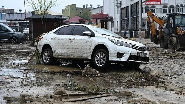 Osmaniye'de Sel Felaketi! 2 Can Kaybı, İlçe Çamur Altında Kaldı