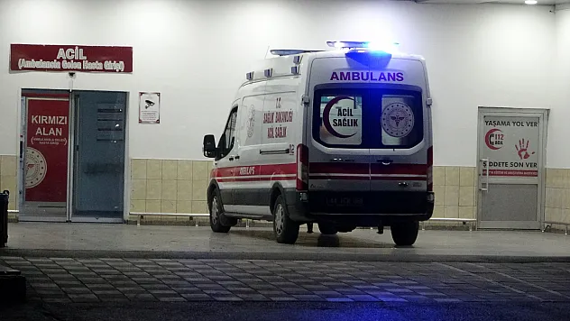 Otomobil ile Çapa Motoru Çarpıştı: 3 Yaralı