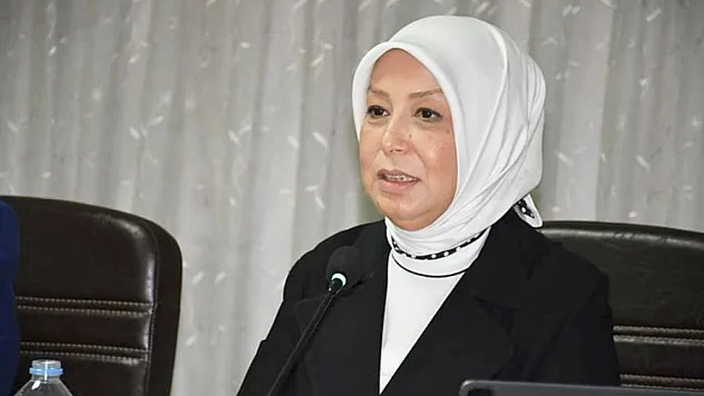 Öznur Çalık'ın Acı Günü! Kayınvalidesi Zennure Çalık Vefat Etti