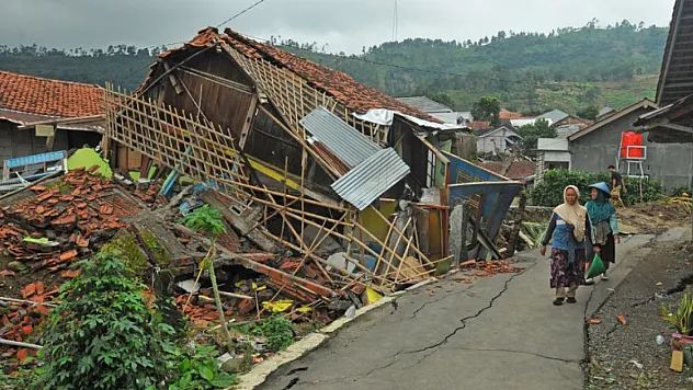 Palu'daki Güçlü Deprem Sonrası İlk Raporlar Geldi!