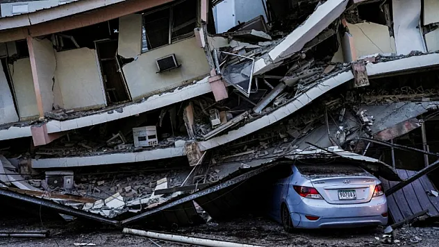 Panama'da 7,7'lik Deprem! Hükümet Acil Durum İlan Etti