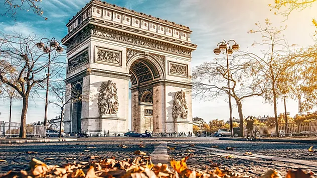 Paris'in 'Küçük İstanbul'u Dönüşüyor: Türk Sokağı Yeni Bir Kimlik Kazanıyor