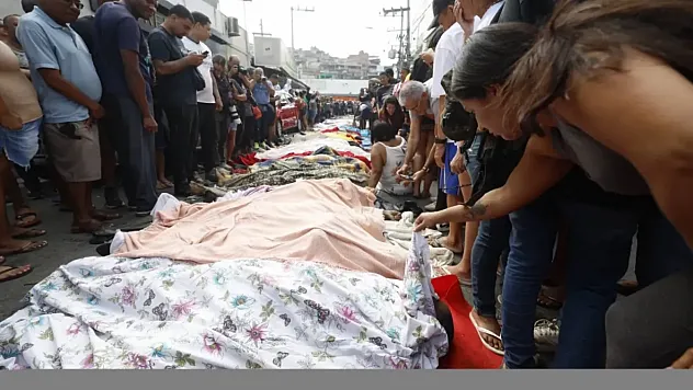 Rio de Janeiro'da Kanlı Operasyon: 132 Kişi Hayatını Kaybetti, Sokaklar Savaş Alanına Döndü