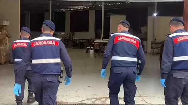 Sahte ve Kaçak Alkole Yönelik Geniş Çaplı Operasyonlarda Büyük Miktarda Ürün Ele Geçirildi