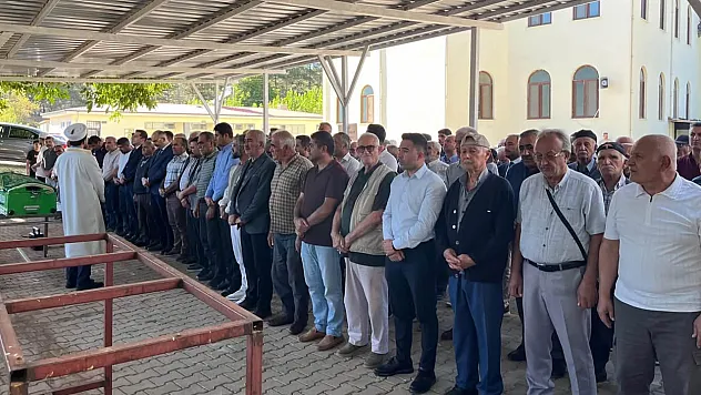 Şehit Annesi Gülten Artuç Malatya'da Son Yolculuğuna Uğurlandı!