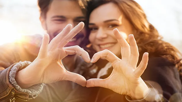 Sevgililer Neden Zamanla Birbirine Benzer? Bilimsel Açıklama