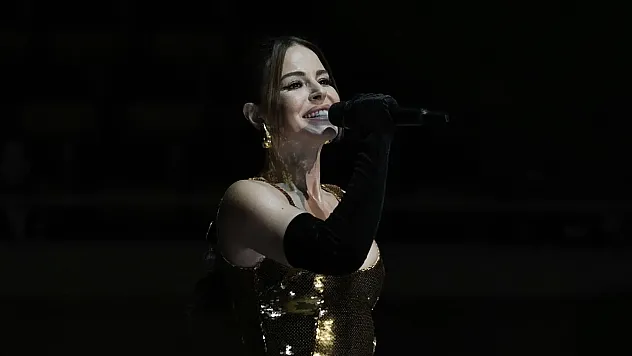 Simge Sağın Başkentte Unutulmaz Bir Akustik Performansa İmza Attı
