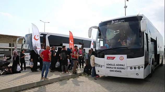 Sınırda Büyük Hareketlilik! Ne Kadar Suriyeli Gönüllü Olarak Döndü?
