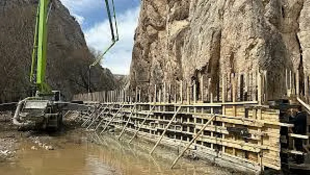 Sivas'tan Malatya'ya Uzanan Yaşam Hattı: Tohma Gözesinden 41 Kilometrelik Su Transferi