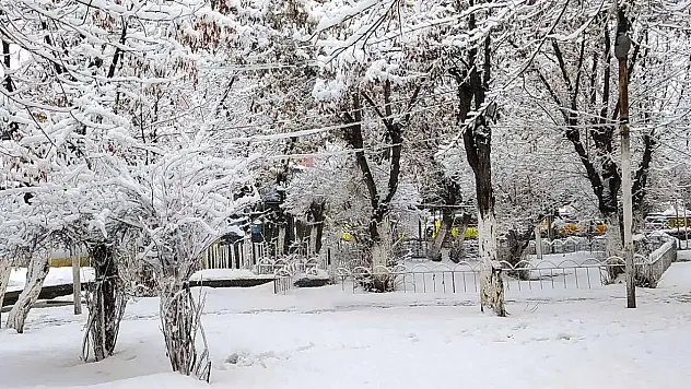 Sivaslılar Kara Kavuşacak: Yoğun Kar Yağışı Kapıda