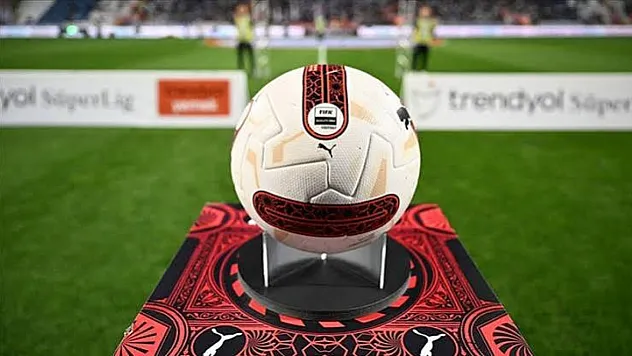 Süper Lig'de Transfer Gündemi Değişti! En Çok Konuşulan İmzalar