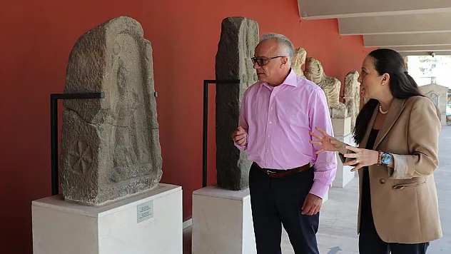 Tarihi Eser Kaçakçılarına Büyük Darbe! Yılda 1 Milyondan Fazla Eser Sınırda Durduruluyor