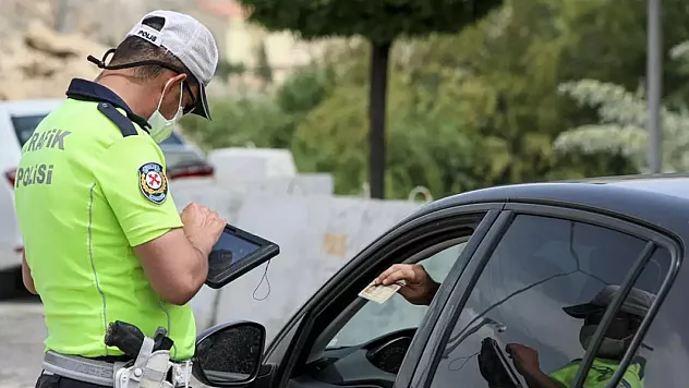 TBMM'de Kabul Edildi: İşte 10 Soruda Yeni Trafik Düzenlemesi
