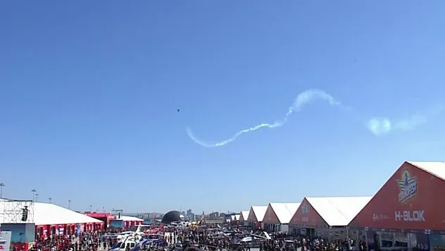 TEKNOFEST gökyüzü Solotürk'le şenlendi