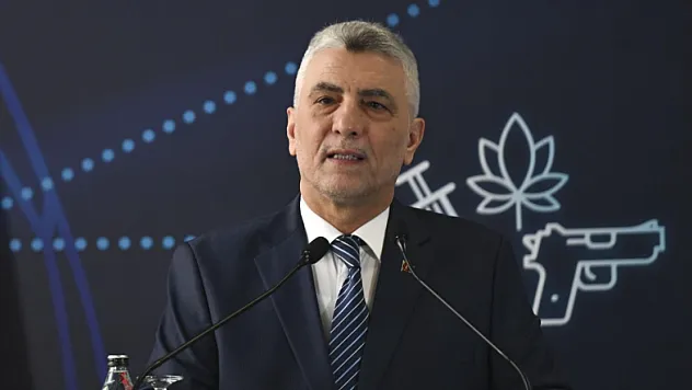 Ticaret Bakanı Açıkladı! Gümrük Kapılarından Bir Yılda 187 Milyon Kişi Geçti