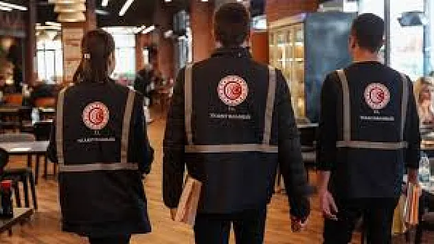 Ticaret Bakanlığı'ndan Ürün Güvenliği Hamlesi: 2 Oda Kokusu ve 1 Okul Kıyafeti Yasaklandı