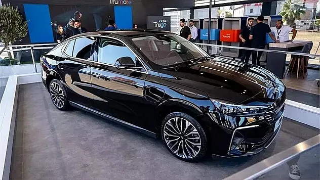 TOGG Sedan Fiyatı Tartışma Yarattı: Piyasada Kıyasıya Rekabet