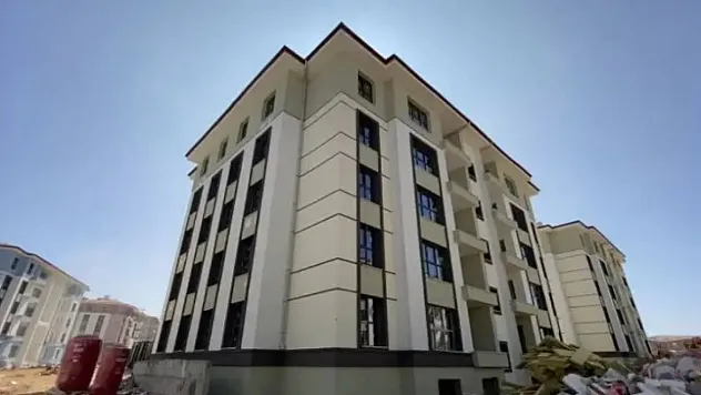 TOKİ'den Bahçebaşı Etaplarıyla İlgili Açıklama: 'Kura Teslim Anlamına Gelmez'