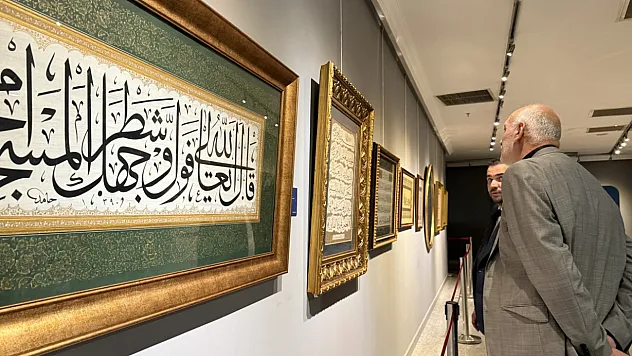 Trabzon'da Hat Sanatının Ustaları Sergide Buluştu: 'Tarihin Akışında Meşhur Hattatlar'