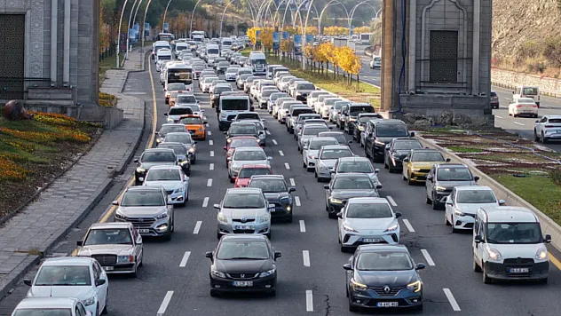 Trafikteki Toplam Araç Sayısı Dudak Uçuklattı!