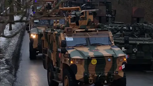 TSK Unsuru Olan Askeri Konvoyun Almanya Geçişi Avrupa Kamuoyunda Geniş Yankı Uyandırdı