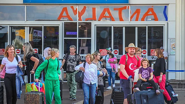 Turizmin Kalbinde Rekor Üstüne Rekor! Yolcu Sayısı 3 Milyonu Resmen Aştı