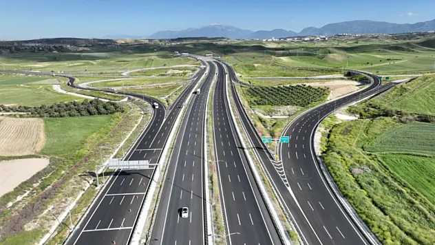 Türkiye'nin Bölünmüş Yol Ağı 30 Bin Kilometreye Dayandı!