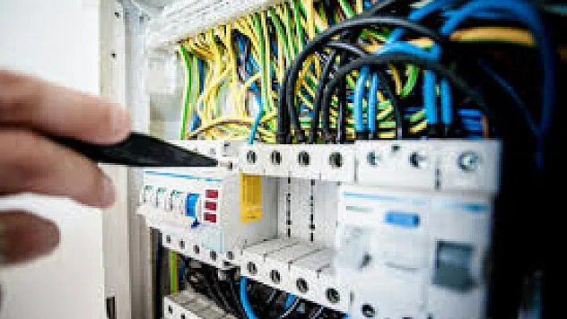 Türkiye'nin Enerji Devleri Yarıştı!  Üretimde Barajlar Güneşi Geçti