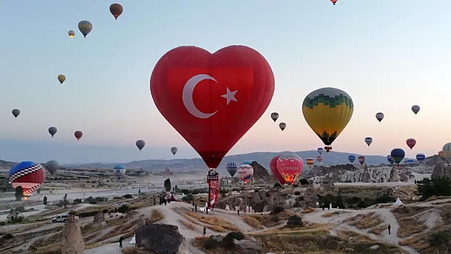 Türkiye Turizmde Tarihi Başarıya İmza Attı! Dünyada İlk 4'e Yükseldi