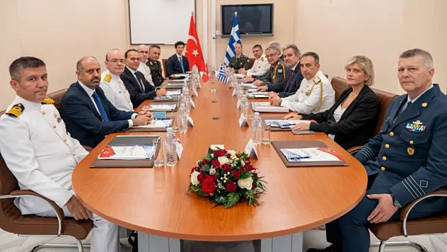 Türkiye Ve Yunanistan Arasında Girit'te Kritik Toplantı