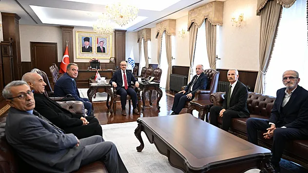 Vali Yavuz'dan Emeklilere Sıcak Karşılama