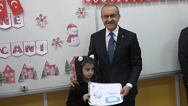 Vali Yavuz'dan Karne Gününde Derslik Müjdesi!