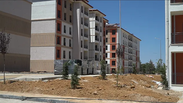 Yakınca TOKİ'de Bitmeyen Sorunlar! Vatandaş Yetkililere Seslendi