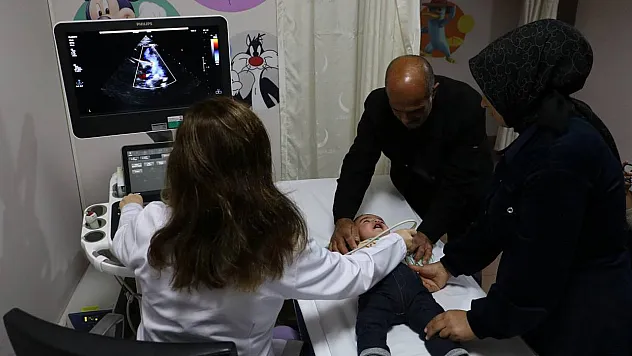 Yarım Kalple Dünyaya Gelen Bebek, Uygulanan Tedaviyle Sağlığına Kavuştu