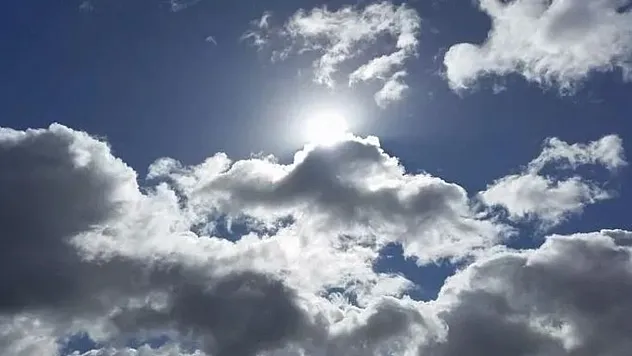 Yeni Haftada Hava Değişiyor: Yağmur Geliyor, Sıcaklıklar Düşüşe Geçiyor