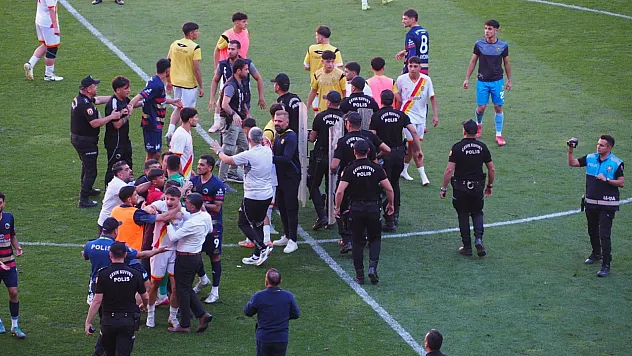 Yeni Malatyaspor Uzatmalarda Yıkıldı! Maçta arbede çıktı!