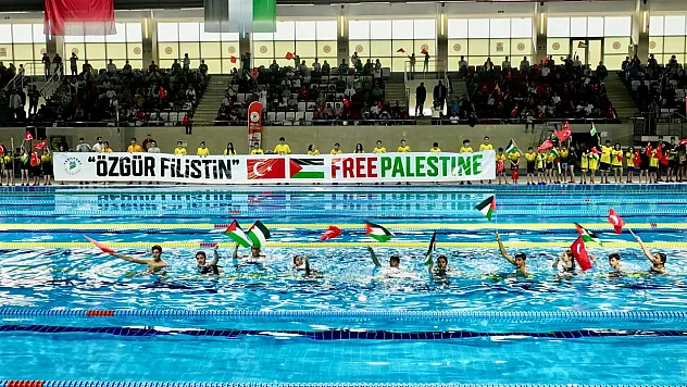 Yeşilyurt Belediyesi'nden Gazze İçin Umuda Kulaç At Etkinliği