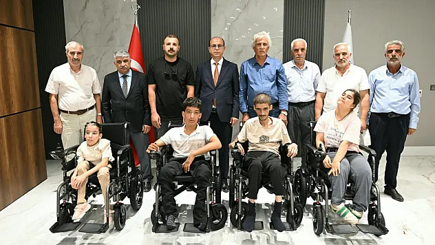 Yeşilyurt'ta Engelli Bireyler İçin Destek! Akülü Araçlar Teslim Edildi