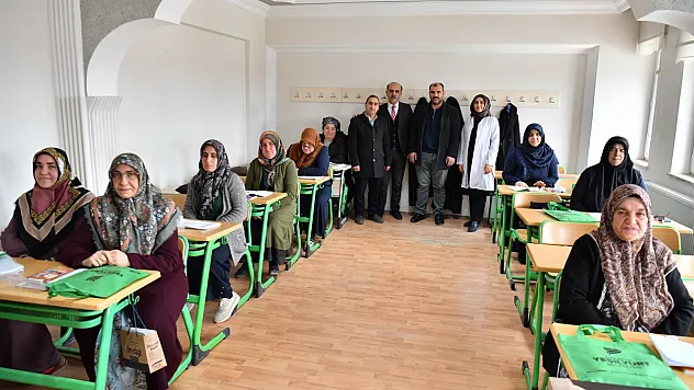 Yeşilyurt'ta Okuma Yazma Kursu Sertifika Töreniyle Tamamlandı!