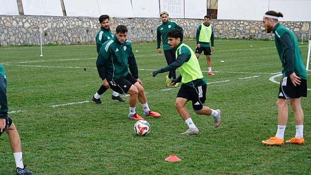 Yeşilyurtspor'da Kritik Eşik: Murat Yıldırım'dan Karaköprü Maçı Öncesi Taraftara Final Çağrısı!