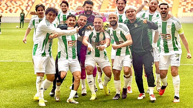 Yeşilyurtspor'dan Play-Off Yolunda Kritik Viraj: Osmaniyespor'u 3 Golle Geçti!