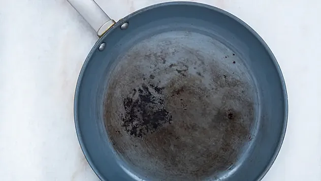 Yıkarken de Saklarken de Büyüten Hata! Çizilen Tavaları Atmak Zorunda Kalabilirsiniz