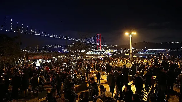 Yılbaşı Öncesi Türkiye Genelinde Güvenlik ve Trafik Tedbirleri Artırıldı