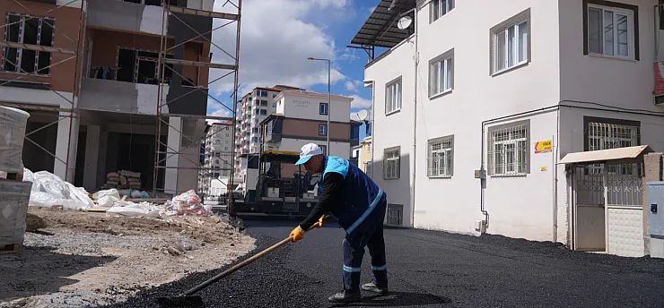 Altyapı Tahribatına Sıcak Asfalt! Battalgazi'de Yollar Şahlanıyor