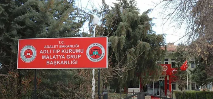 Başharık Mahallesi'nde Bıçaklanan Baba Yaşam Savaşını Kaybetti!