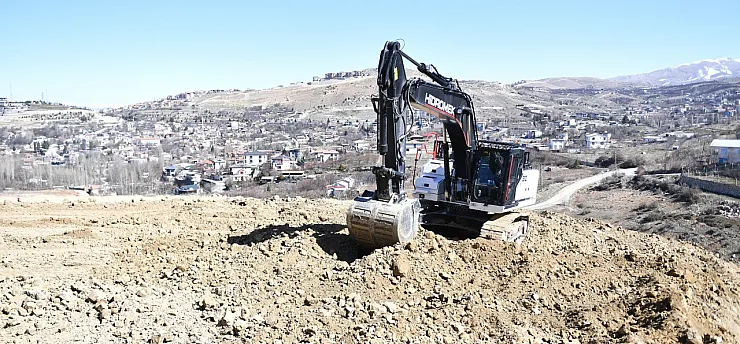 Başkan Geçit'ten Kırsal Hamlesi: Yeni Yerleşim Alanlarına Kesintisiz Ulaşım