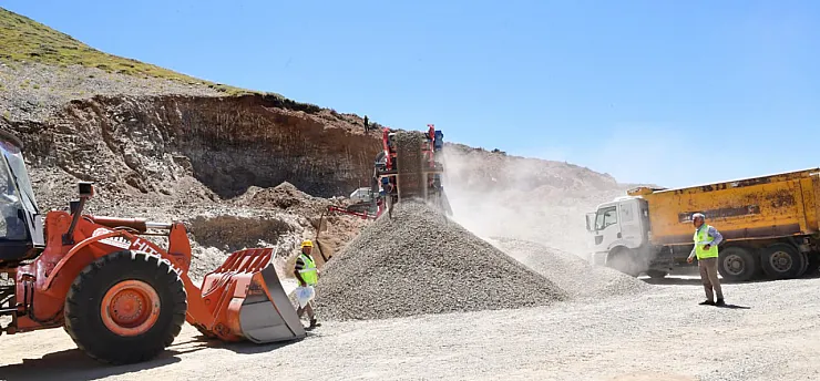 Başkan Sami Er Pütürge'de Gelecek Yatırımları Anlattı